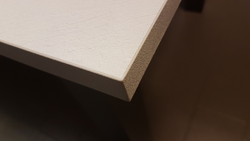 Cosa sapere prima di scegliere una cucina? Impiallacciato o laminato